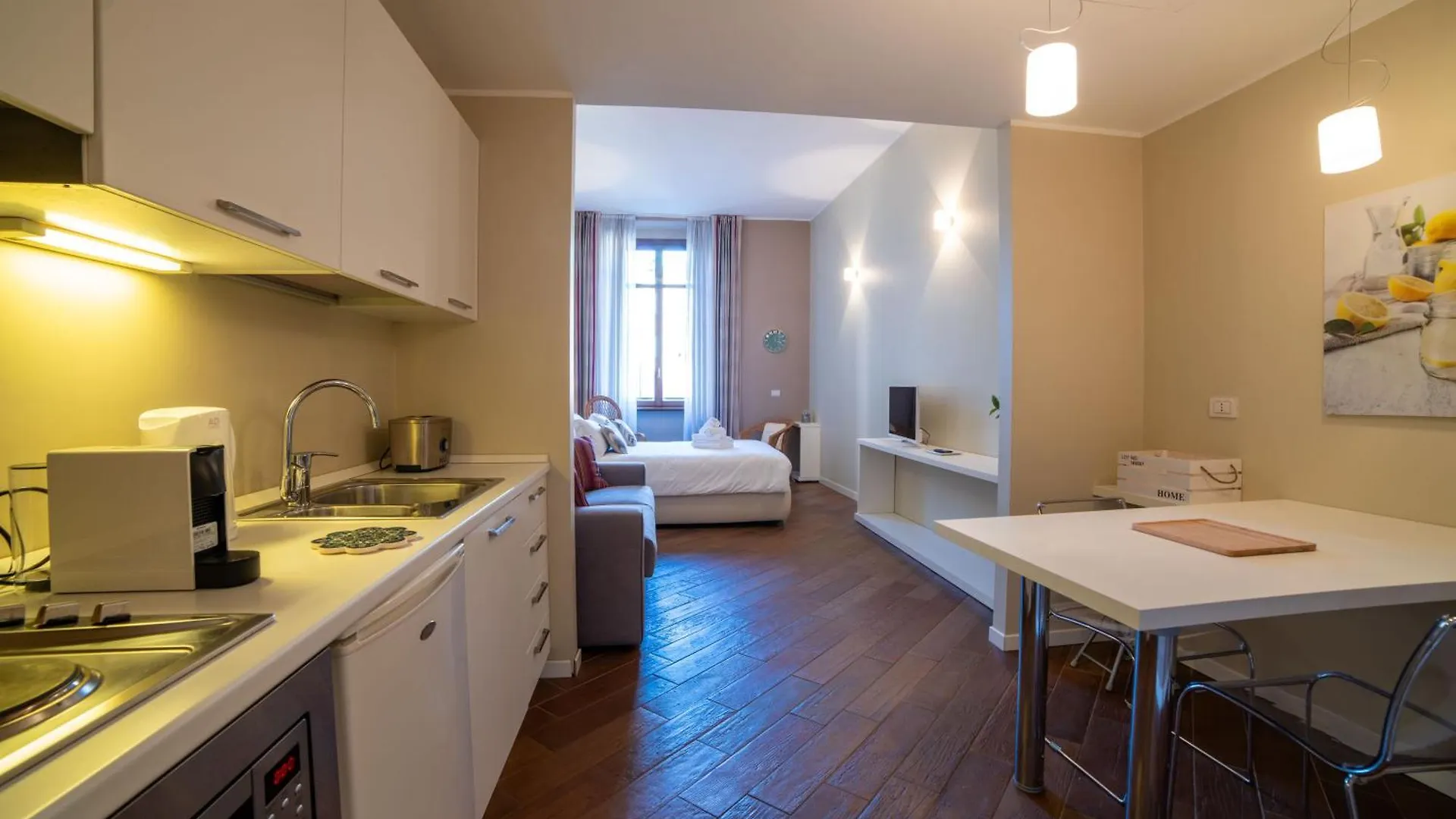 Suite Mazzini Square Комо