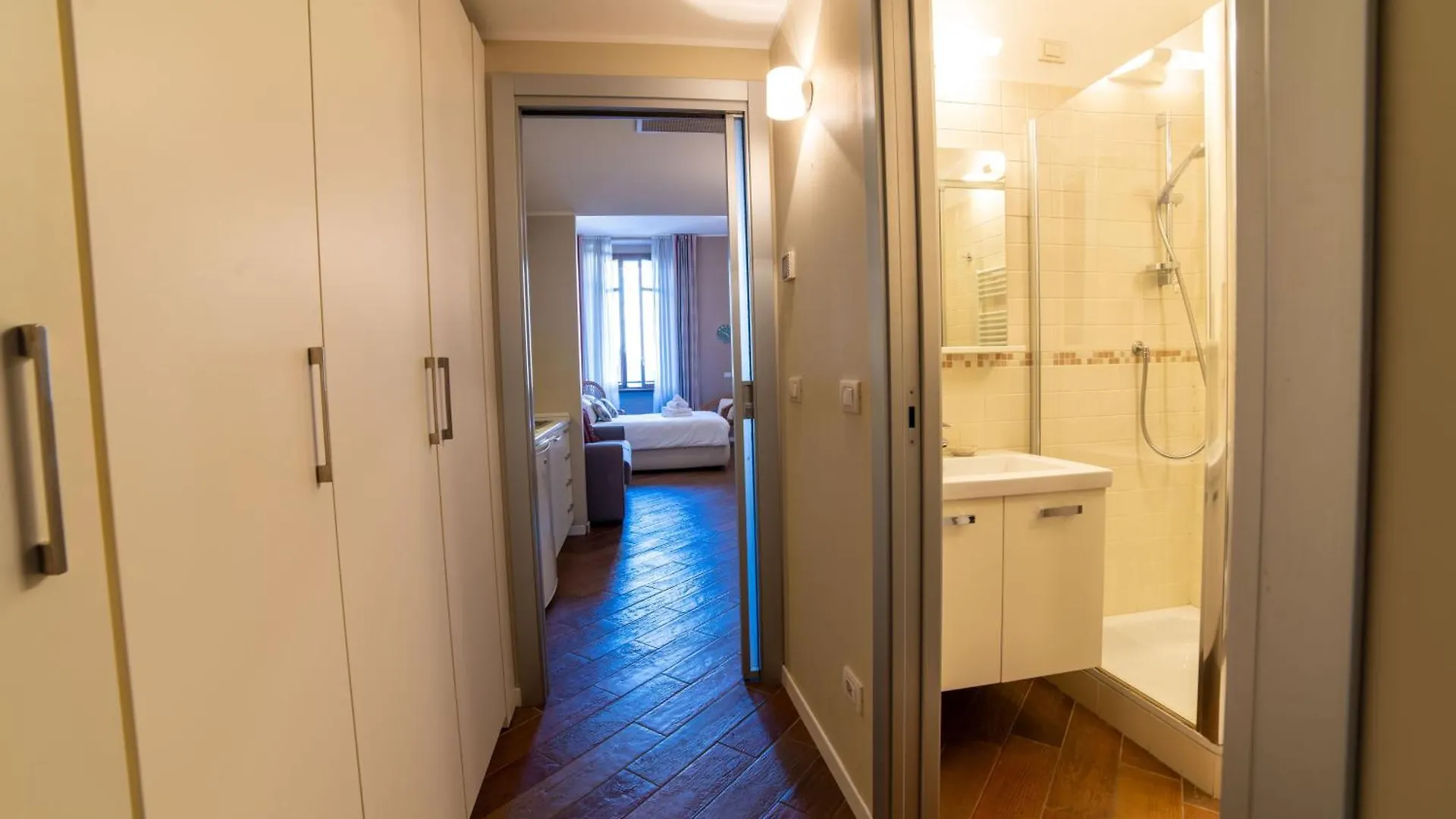 Апартаменты Suite Mazzini Square Комо